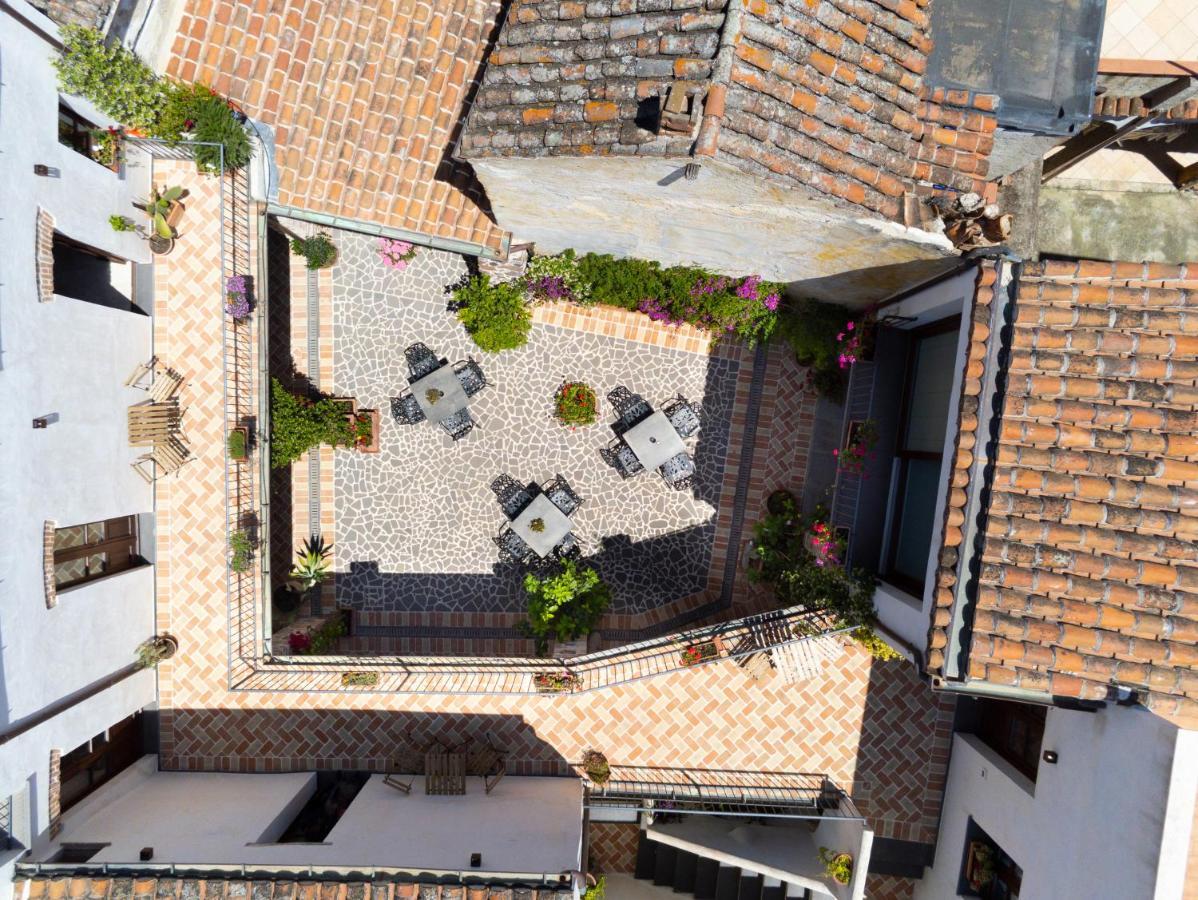 Domo Pro Vois Hotel Orosei Luaran gambar