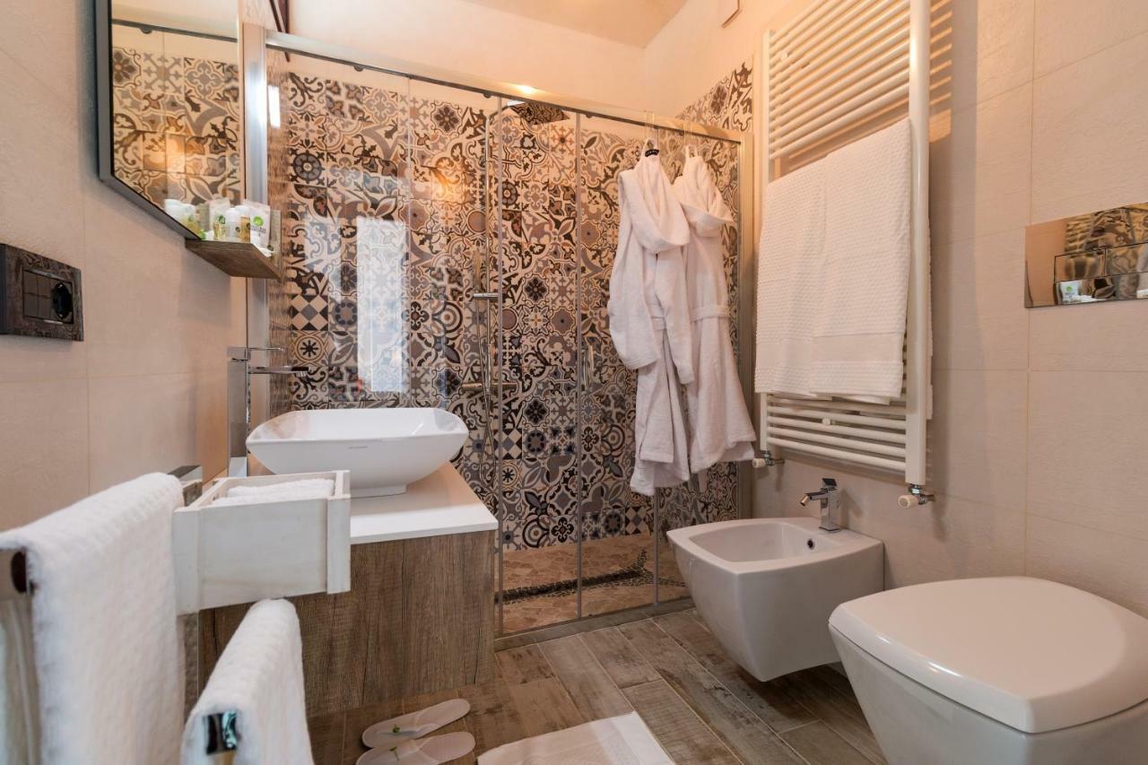 Domo Pro Vois Hotel Orosei Luaran gambar